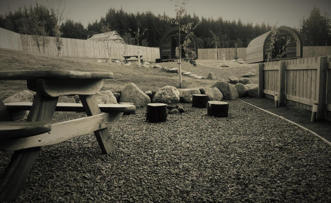 Hotel Tomatin Glamping Pods Inverness Exterior foto